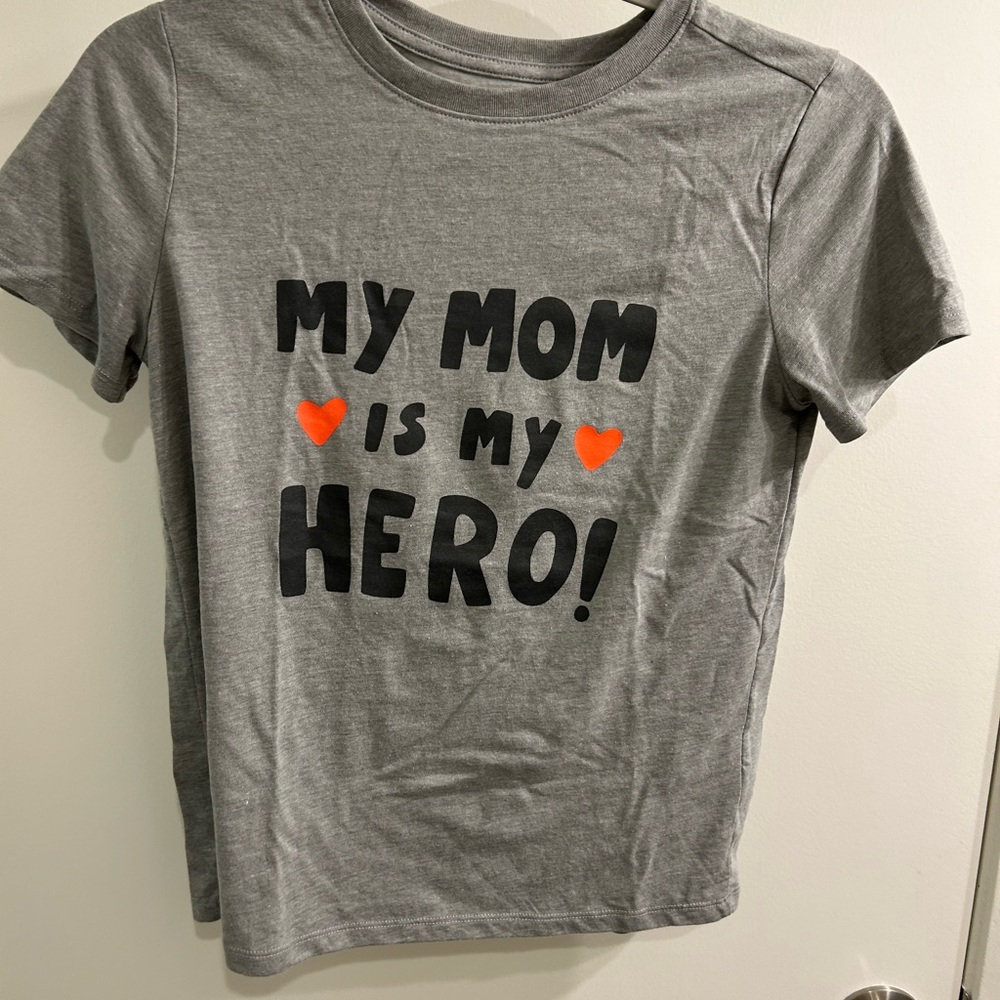 Cat and Jack “my mom is my hero” shirt